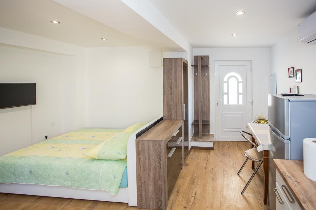 Apartament Andrije Buvine *
