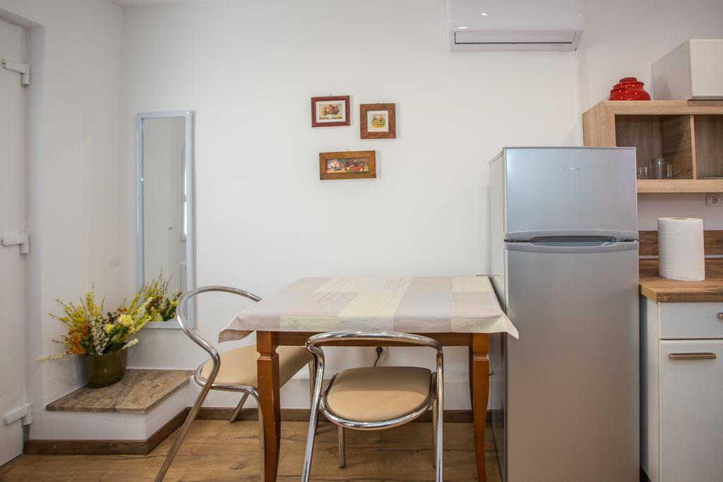 Apartament Andrije Buvine